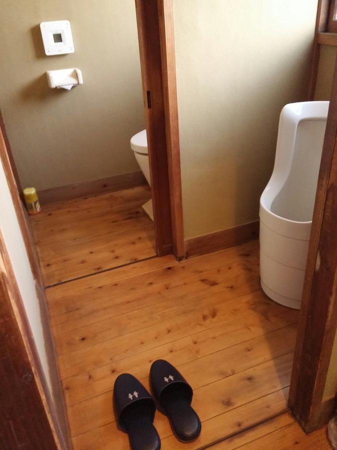 Guest House Yukari Tsuru Exterior photo