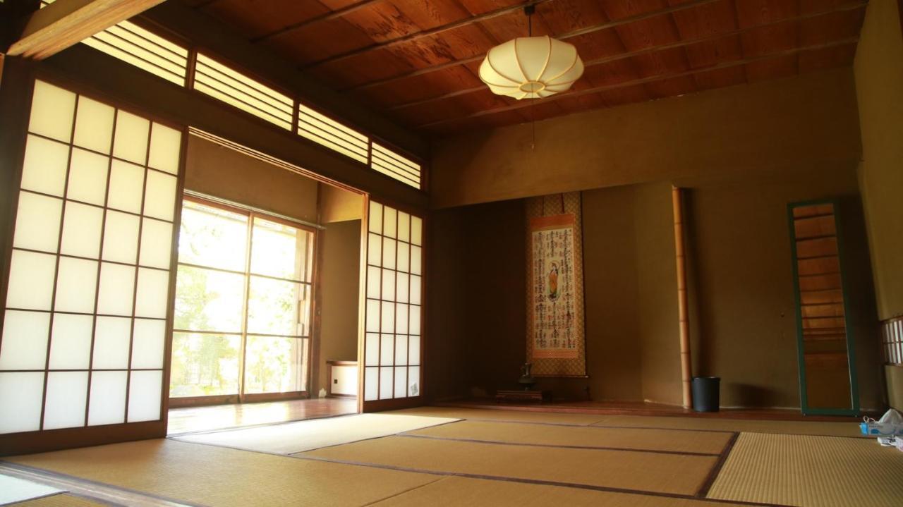 Guest House Yukari Tsuru Exterior photo