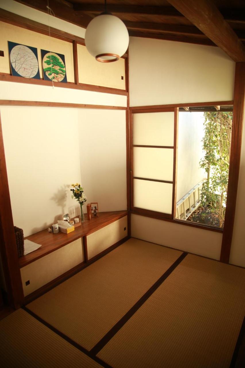 Guest House Yukari Tsuru Exterior photo