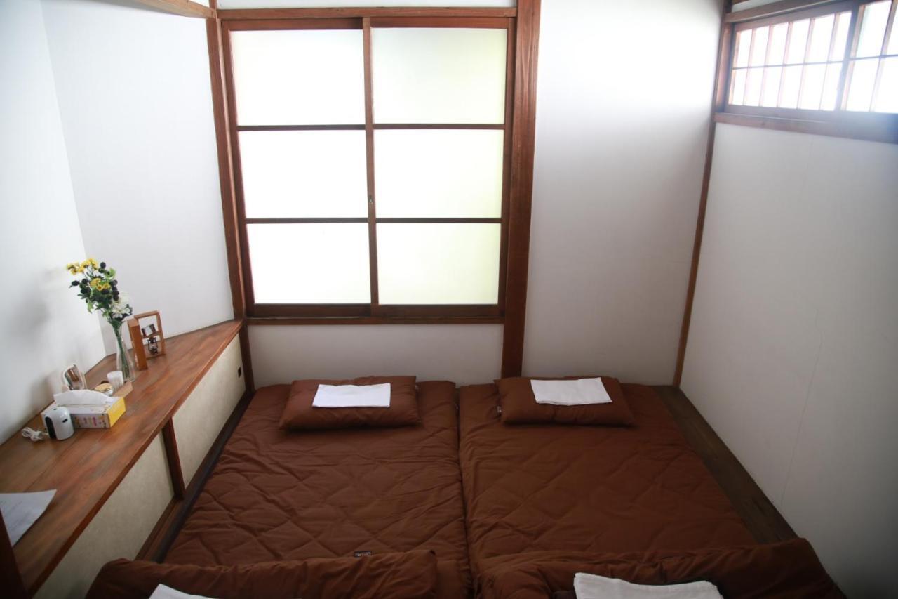 Guest House Yukari Tsuru Exterior photo